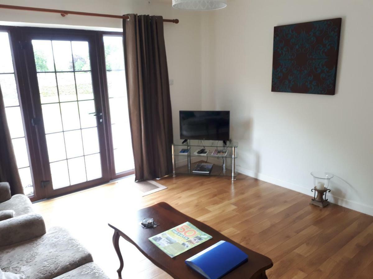 Inisfail Apartment Killarney Bagian luar foto